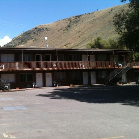 Teton Gables Motel Jackson Exterior photo