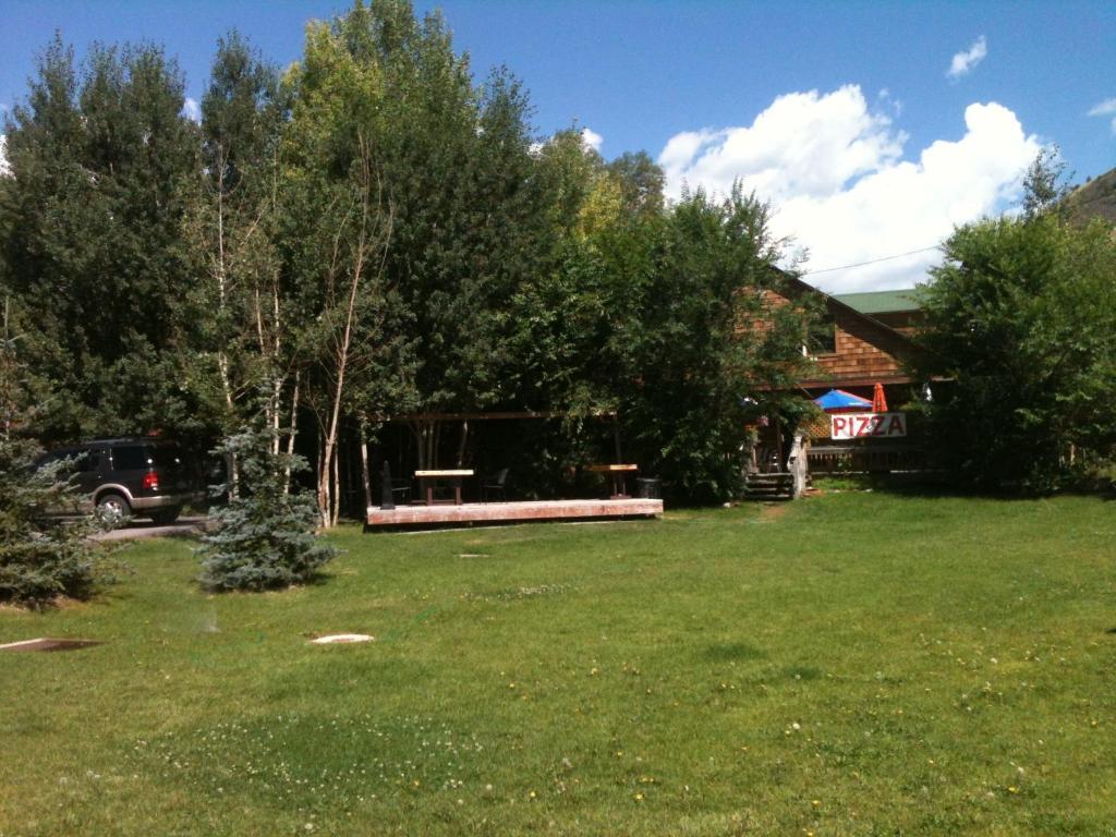 Teton Gables Motel Jackson Exterior photo